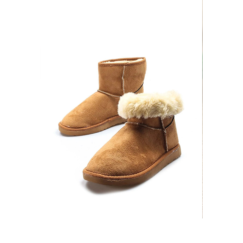 Women's Tan Boots Medium Size Winter Ug Model Boots with Fur Inside