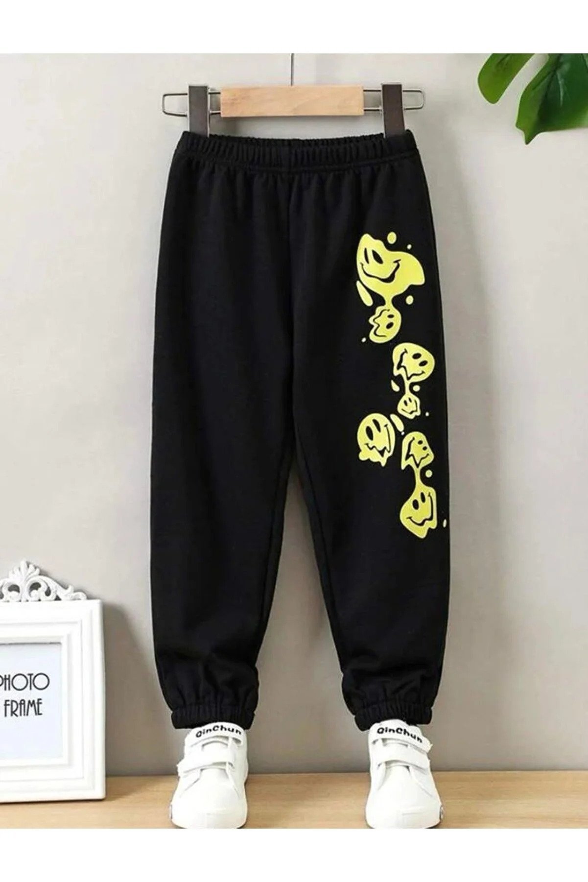 AFROKİDS Kids Black Oversize Emoji Printed Sweatpants