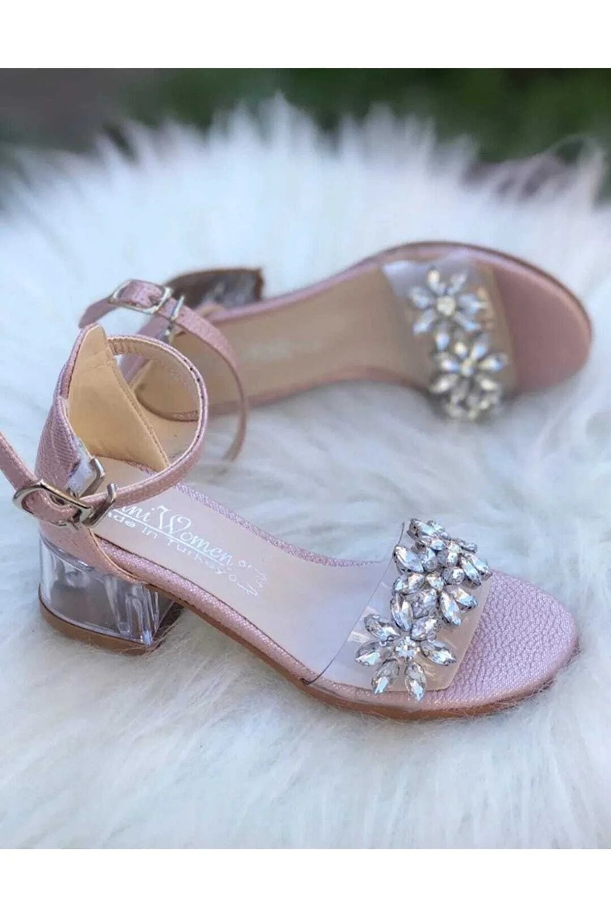 Papuccum Orthopedics Girls Powder Transparent Stone Detailed Heeled Shoes