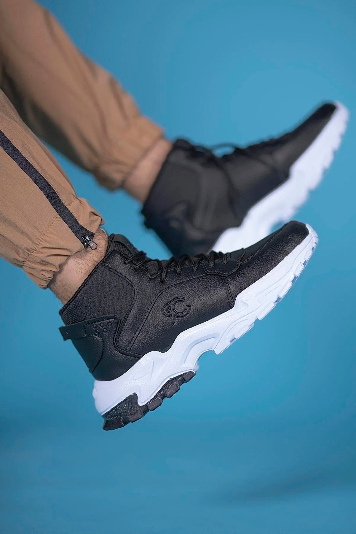 Black White Unisex Sneaker Boots
