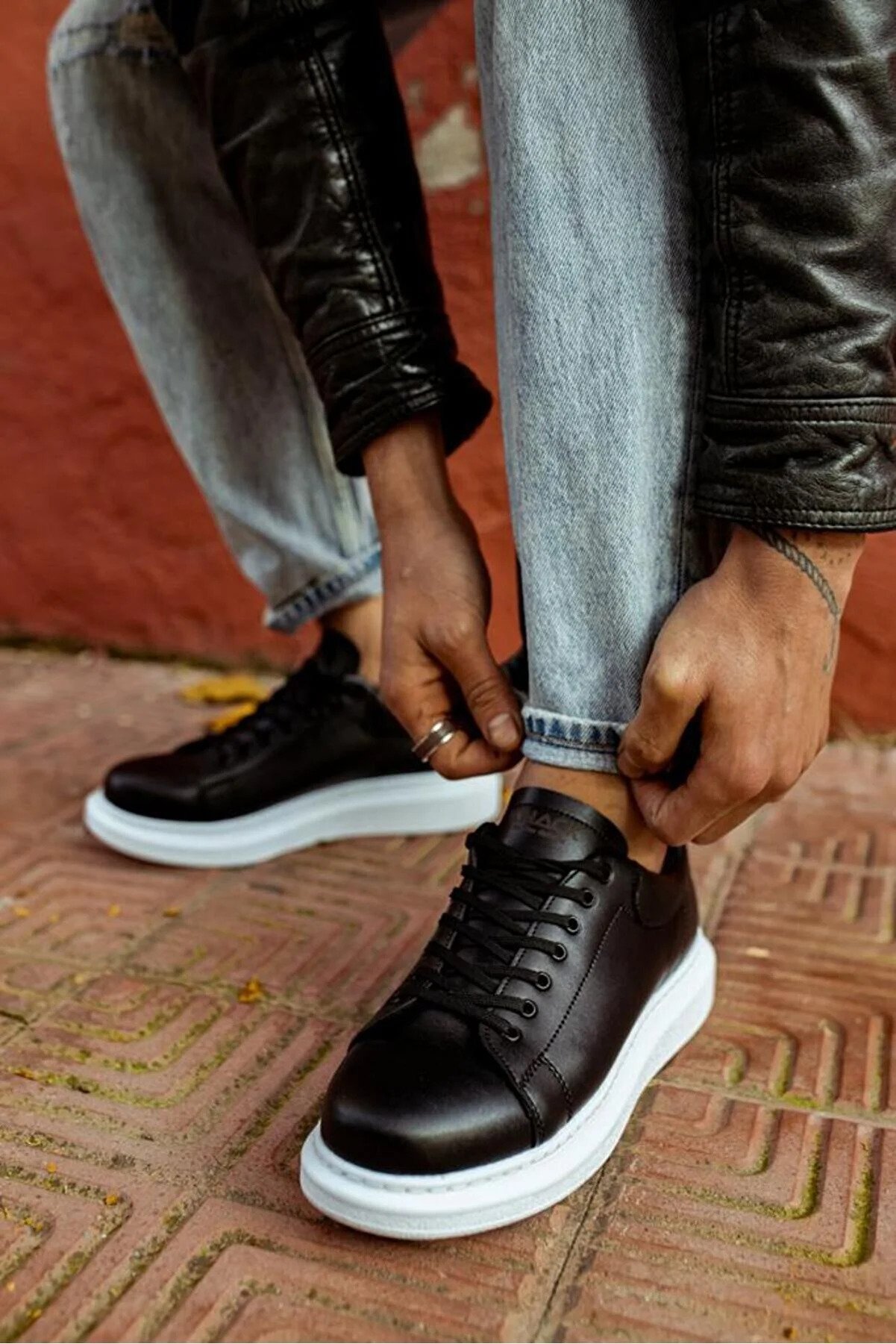 Knack High Sole Casual Shoes 044 Black White Sole