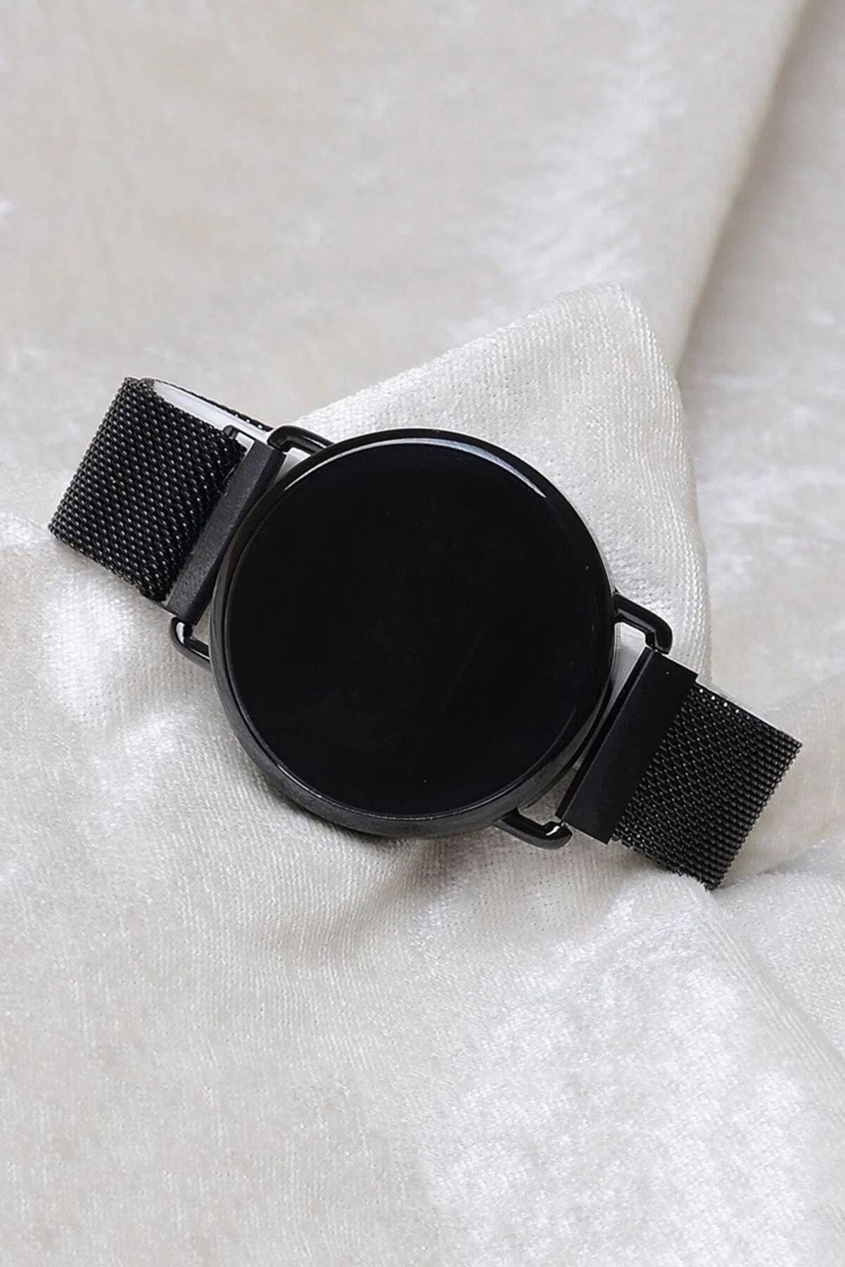 Spectrum Unisex Black Magnetic Touch Wristwatch