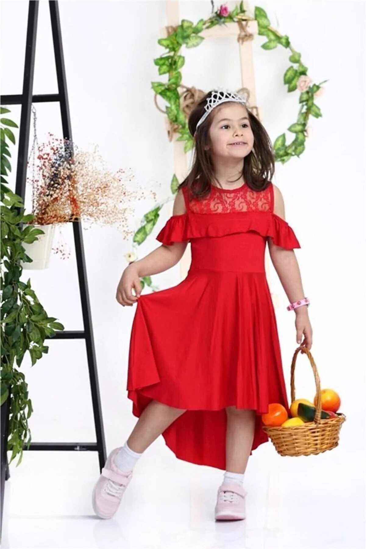 Lace Detailed Frilly Dress