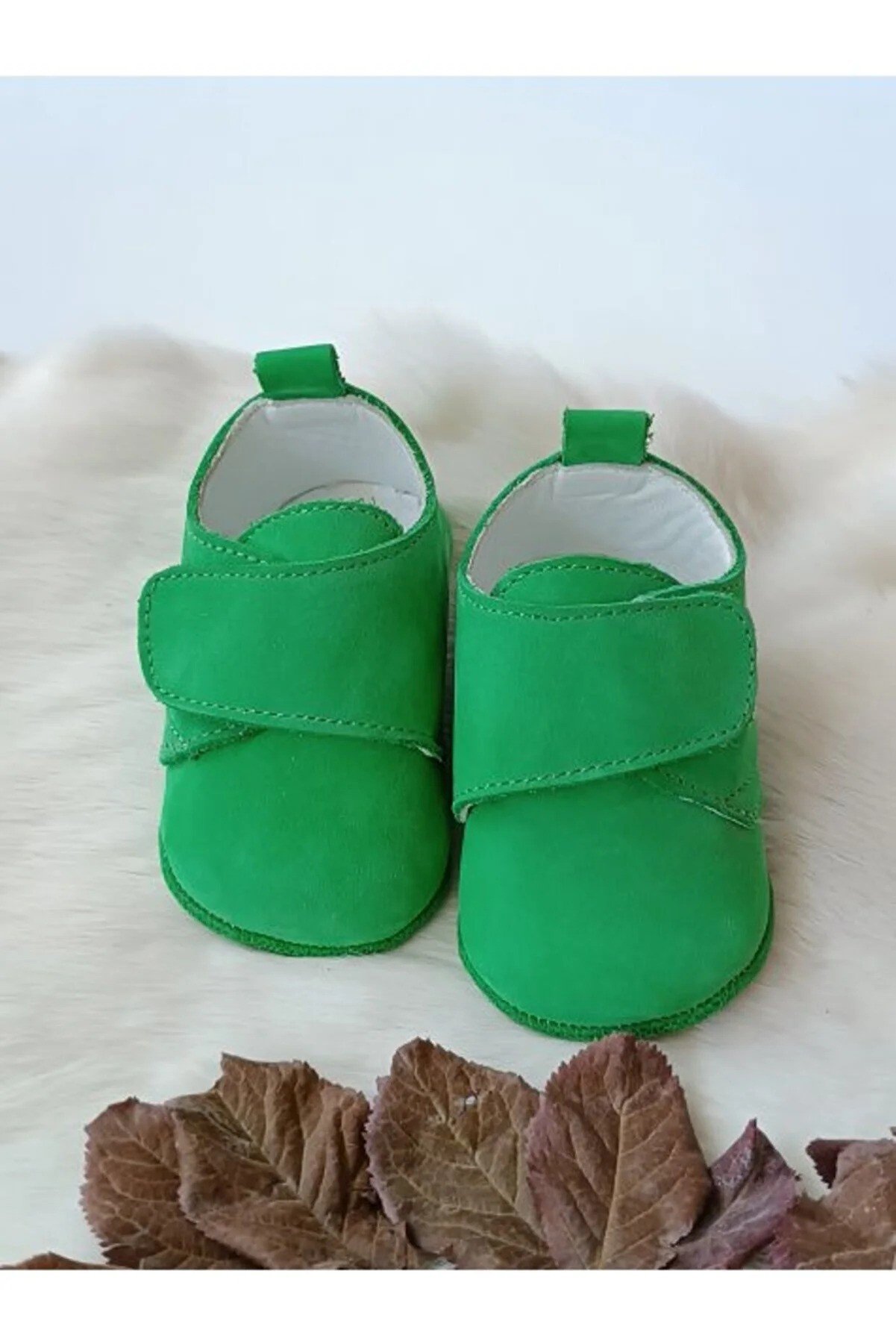 Hodore Pistachio Genuine Leather Velcro Baby Shoes